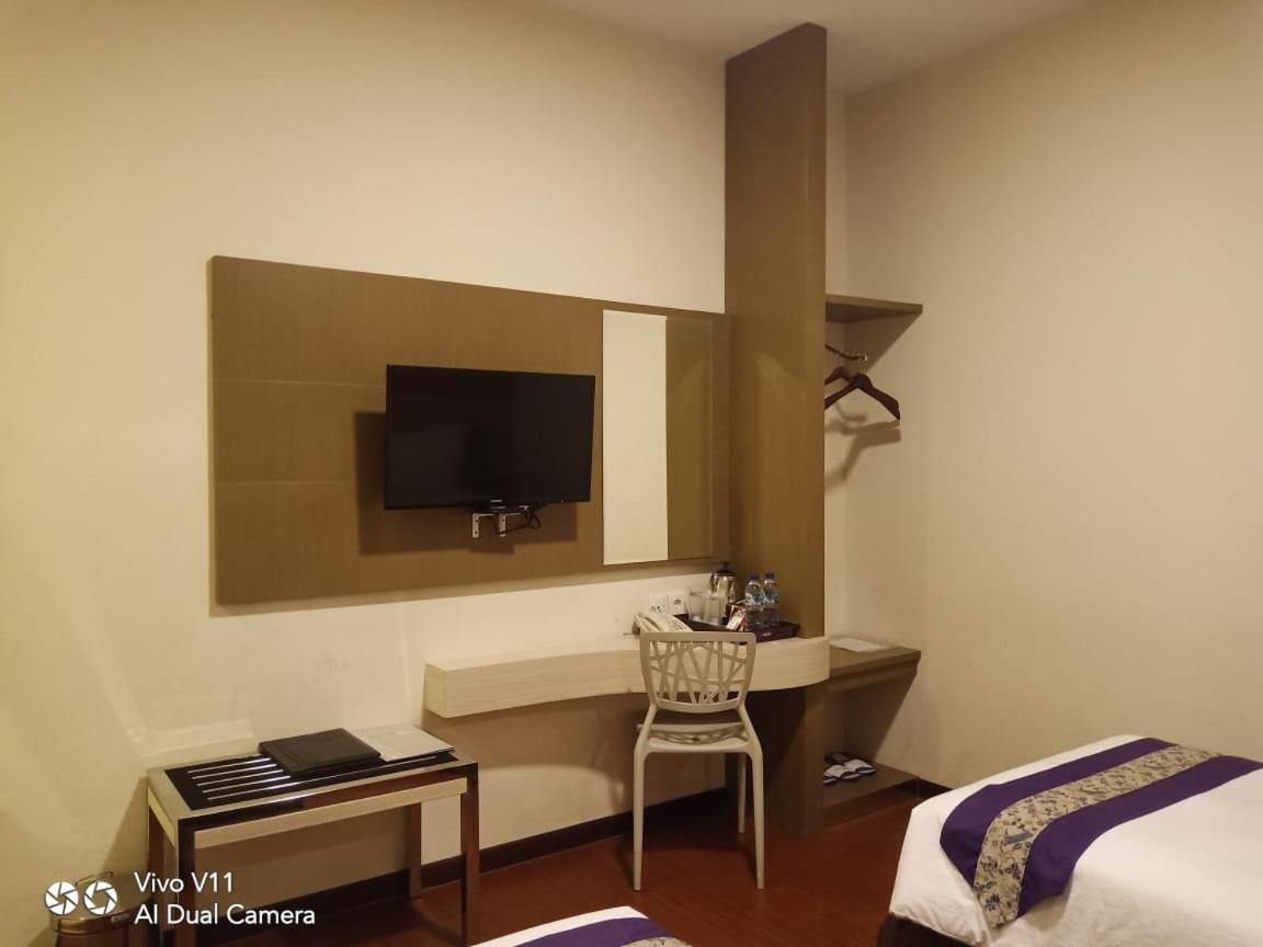 Ayla City Hotel Sorong Exterior foto