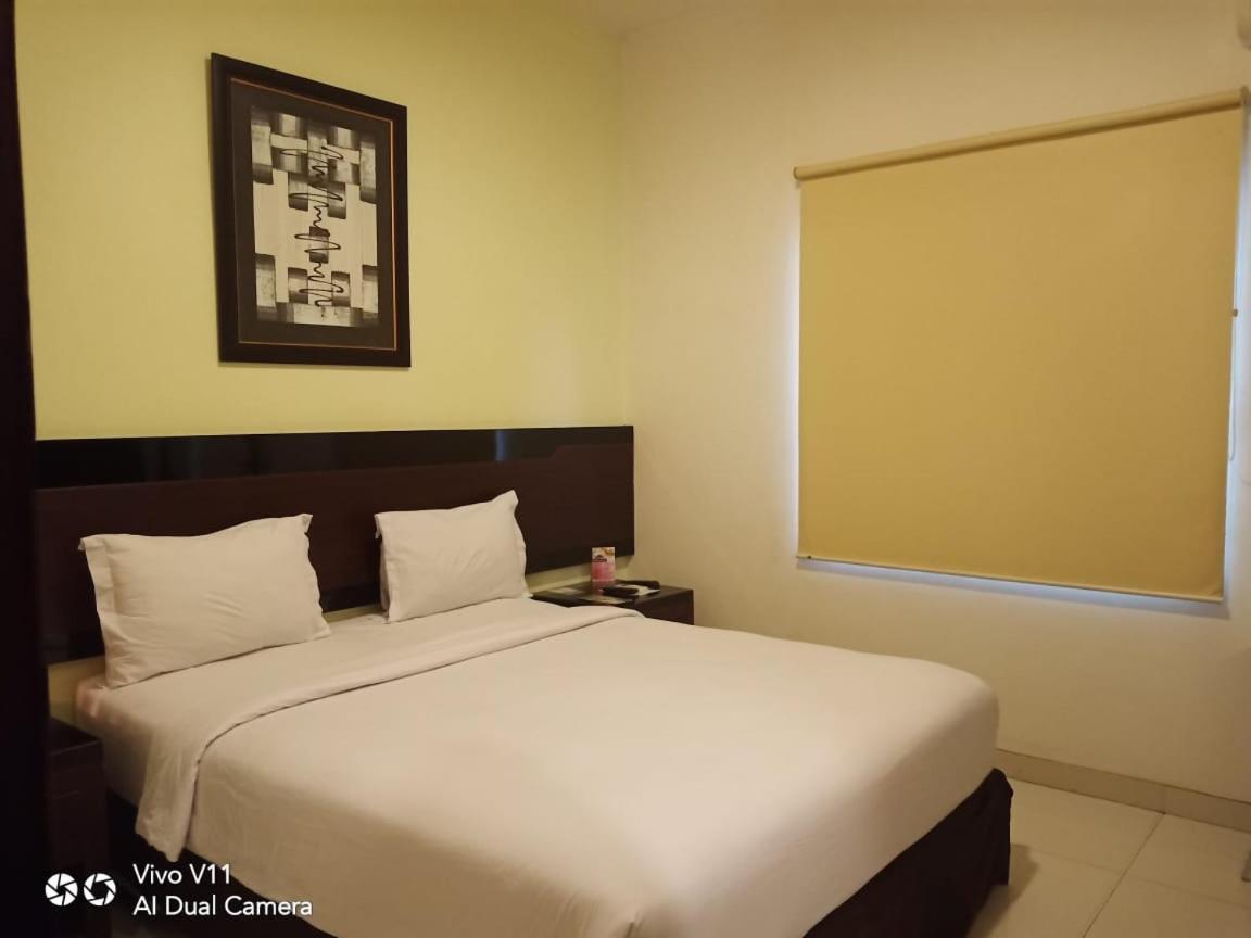 Ayla City Hotel Sorong Exterior foto