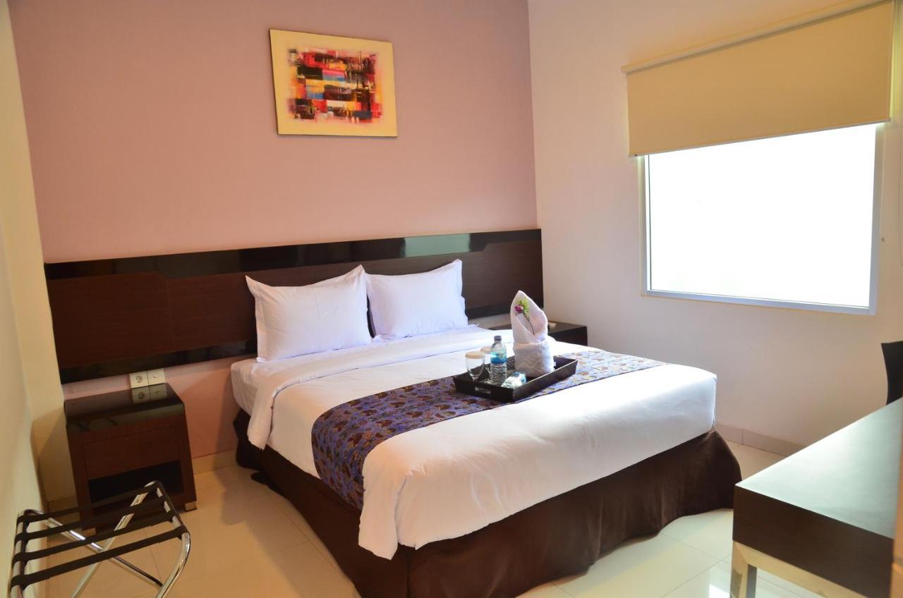 Ayla City Hotel Sorong Exterior foto